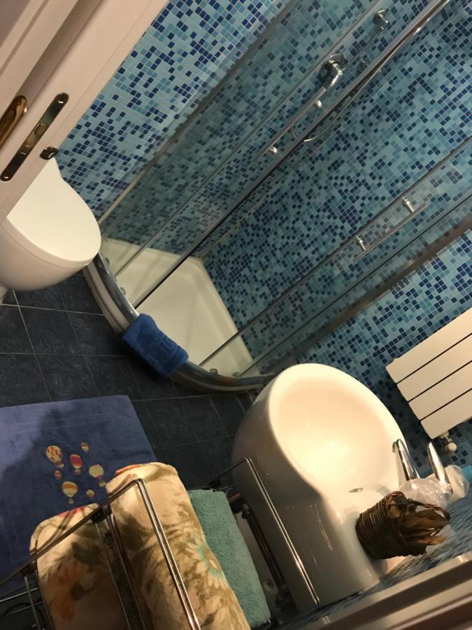 B&B L'Angolo Sulla Piazza Mirabella Imbaccari Dış mekan fotoğraf